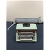 Image 1 : Remington International Manual Typewriter