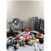 Image 1 : Assorted Halloween Decorations