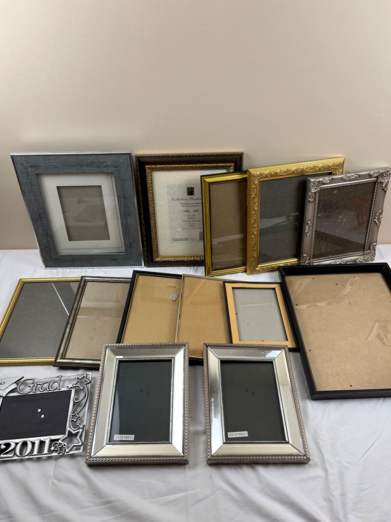 Assorted Brand Frame Assorted Photo Frames - Sunrise Estate Services Ltd