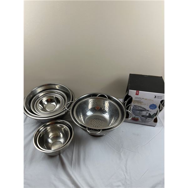 Assorted Metal Mixing Bowls & Collanders