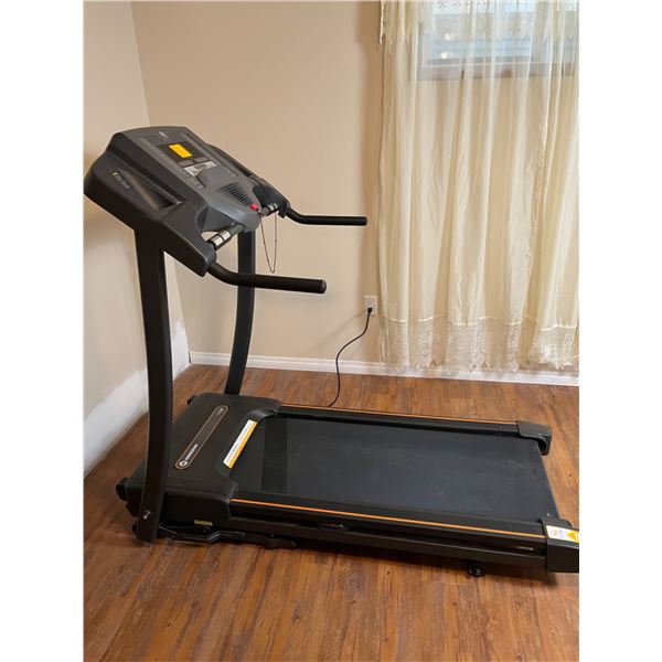 Horizon  Treadmill (Tested).  Comes with Allen Keys