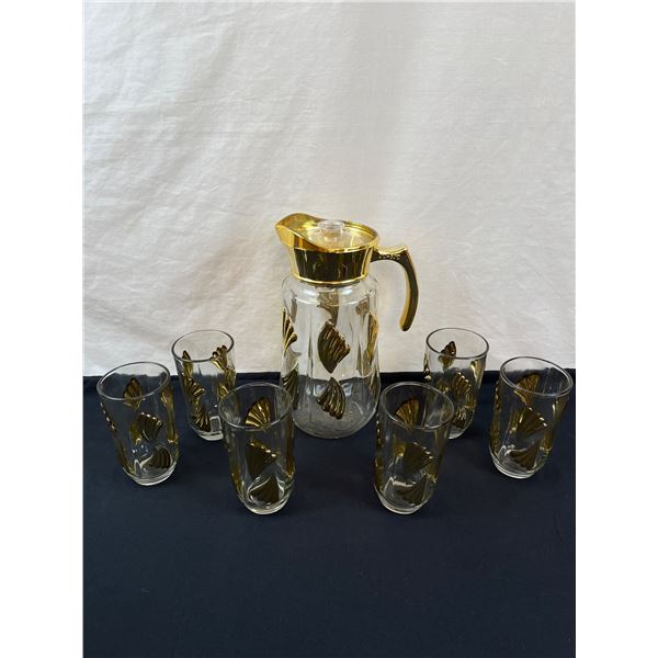 Drink Pitcher & 6 Glasses