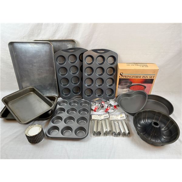 Assorted Bakeware