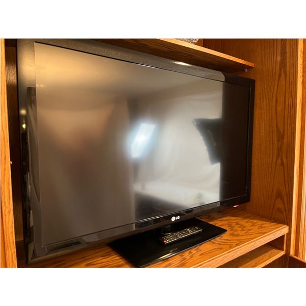 LG 47" TV with Remote