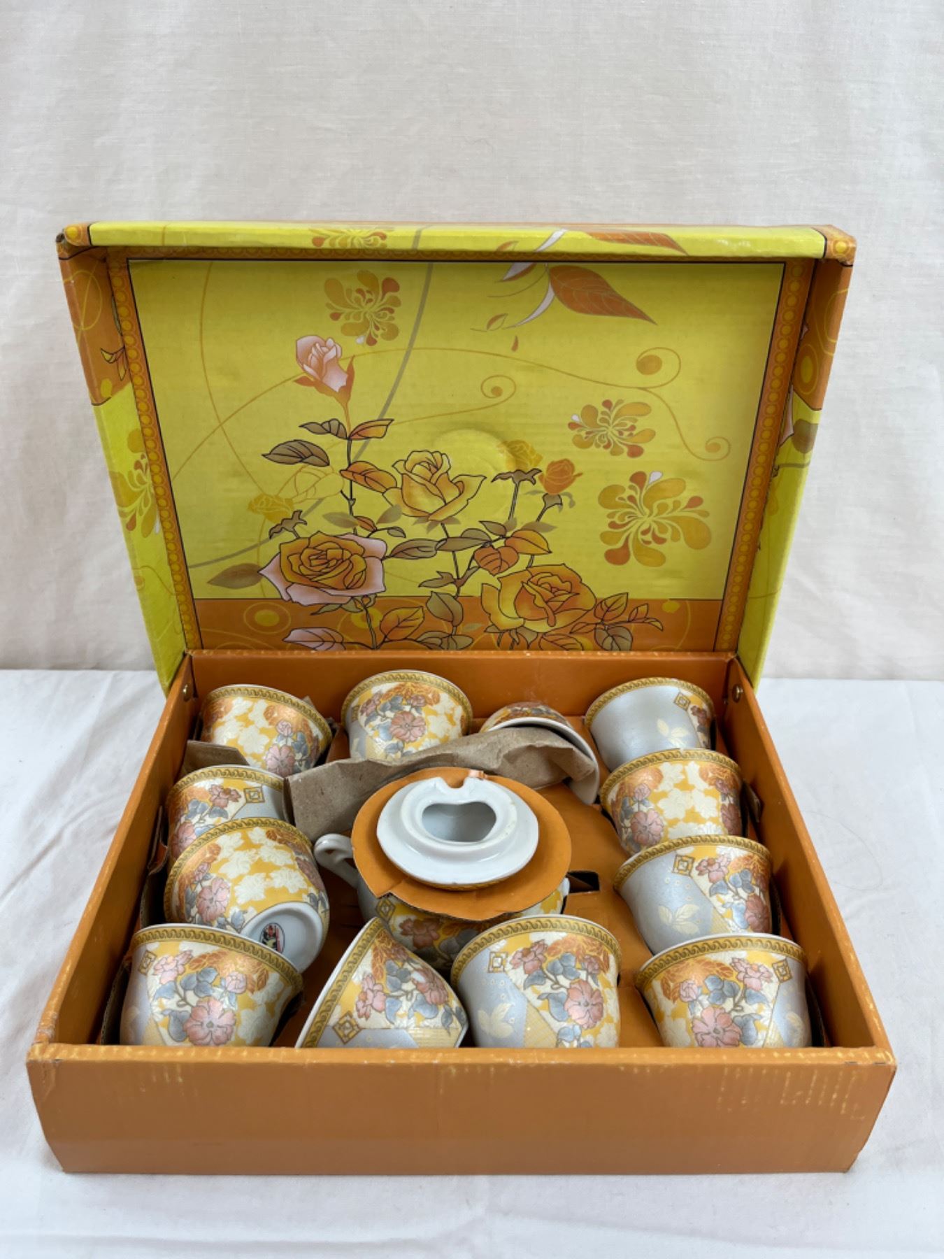 Special House Tea Set - Sunrise Estate Services Ltd
