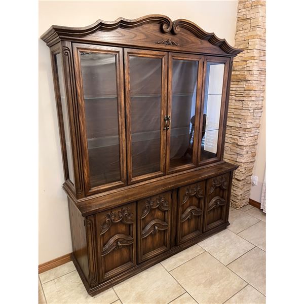 Deilcraft China Cabinet