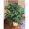 Image 1 : Artificial Tree