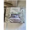 Image 2 : 2 King Duvet Cover Sets (Organic by Blossom Home) & Queen Coverlette