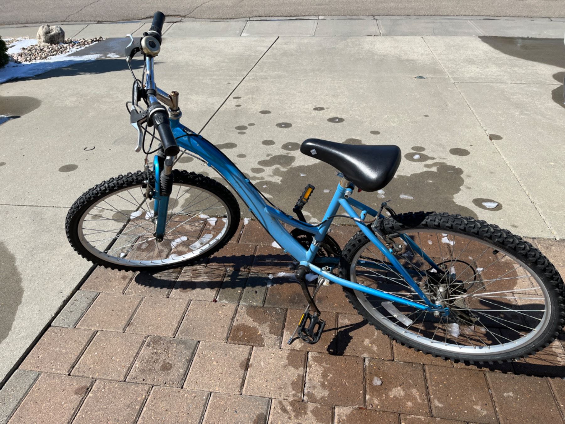 Contrast 7 Speed Bike - Sunrise Estate Services Ltd