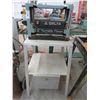 Image 1 : Delta 12" Planer w/Stand