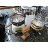 Image 1 : Juicer, Ice Bucket, Asst. Serving Items