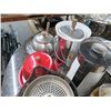 Image 2 : Juicer, Ice Bucket, Asst. Serving Items