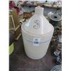 Image 1 : Beige Vintage Crock