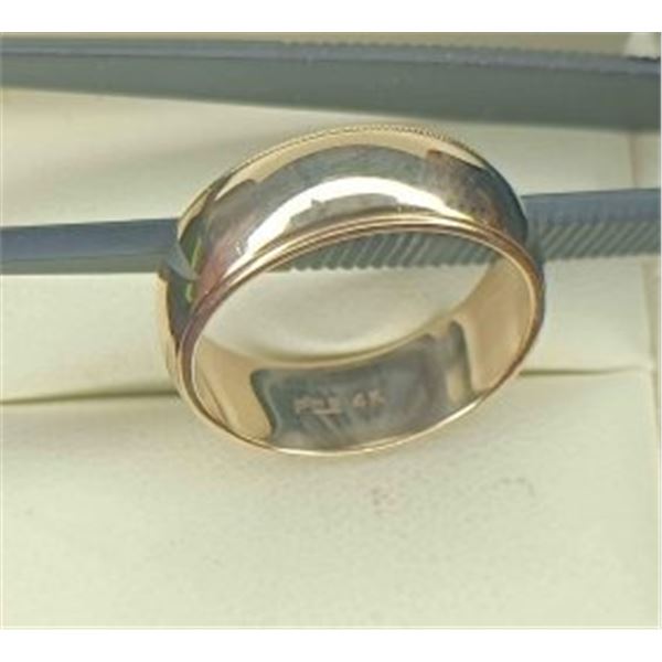 Wedding Band 7.10 mm Heavy Comfort Fit 14K Yellow Gold