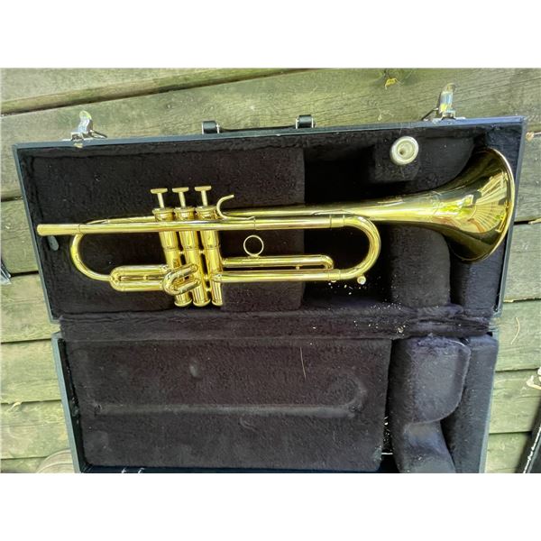 Bessey Trumpet in Case SN 846168