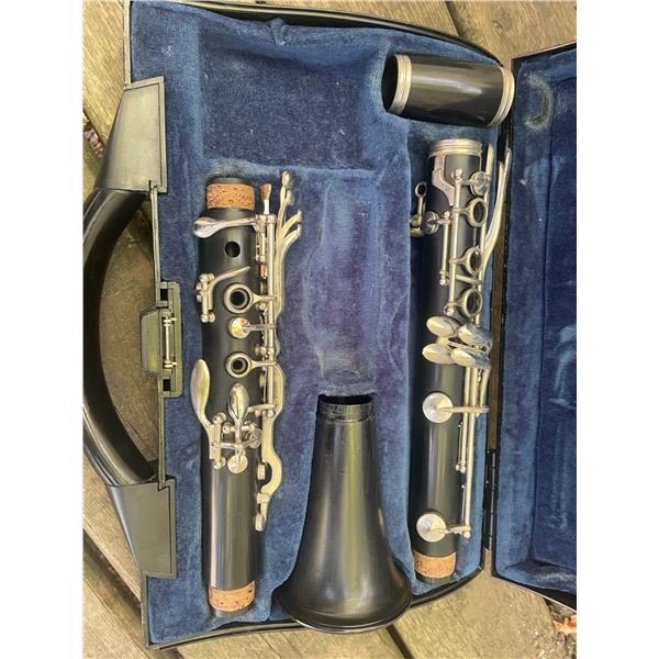 Clarinet Parts and case