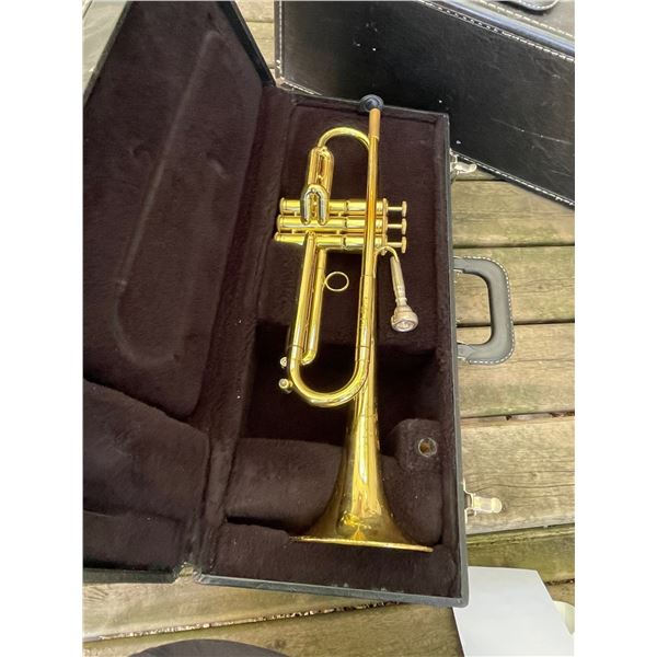 Besson Trumpet with mouthpiece and  case SN 842320