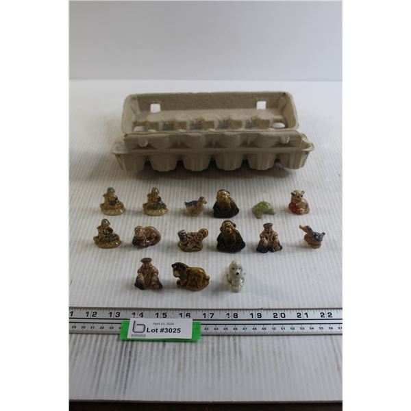 (15) Wade Tea Figurines