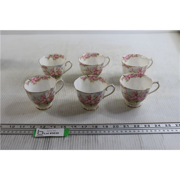 (6) Royal Albert Blossom Time Teacups