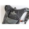 Image 2 : Teton Sports Hiking Backpack Water Bottle and Pair of Push-up Bars