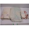 Image 1 : (2) Baby Blankets and (2) Baby Bibs and small Pillowcase