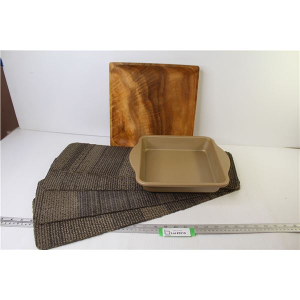 Presidents Choice Pan, Wooden Tray, (4) Small Mats