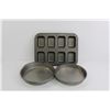 Image 1 : (1) 8 Cup Loaf Pan and (2) Round Cake Pans