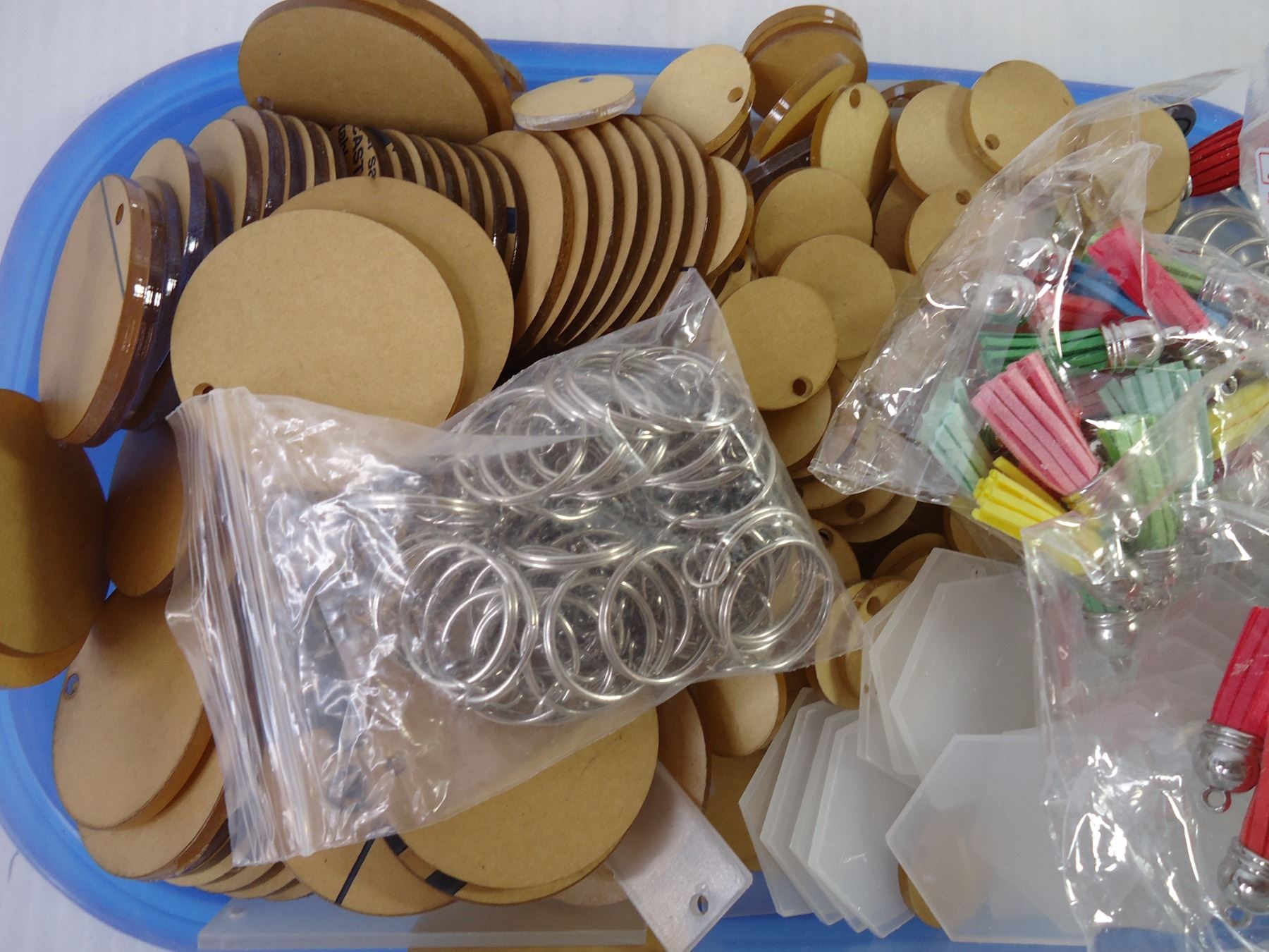 Container Keychain Making Container of Items to make Acrylic Keychains