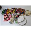 Image 8 : Embroidery Rings - Large Assortment of Embroidery Threads