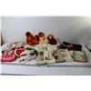 Image 1 : Lot of: (3) Rooster Pot Holders, Cloth Calendars, Christmas Table Decor, Misc.