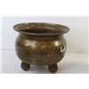 Image 5 : (3) Brass Pots (one has feet)