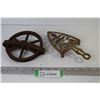 Image 1 : Vintage Smants Clothes Line Wheel - Brass Trivet