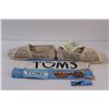 Image 2 : Toms Hand Crocheted Used Ladies Size 6.5 in Original Box with Shoe Bag