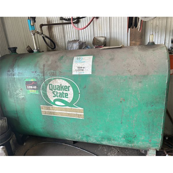 BULK OIL TANK - APPROX 600 L OF 15W - 40 MOTOR OIL INCLUDED