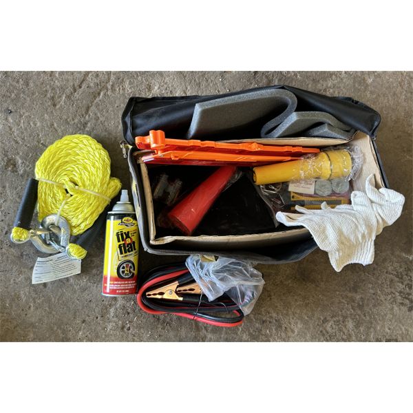 SAFETY KIT - CABLES, GLOVES, TOW ROPE, ETC