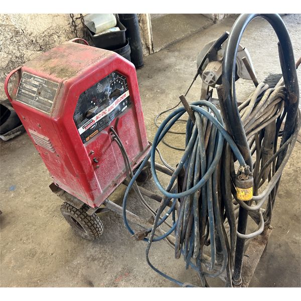 LINCOLN ARC WELDER W/ CART - 220 V