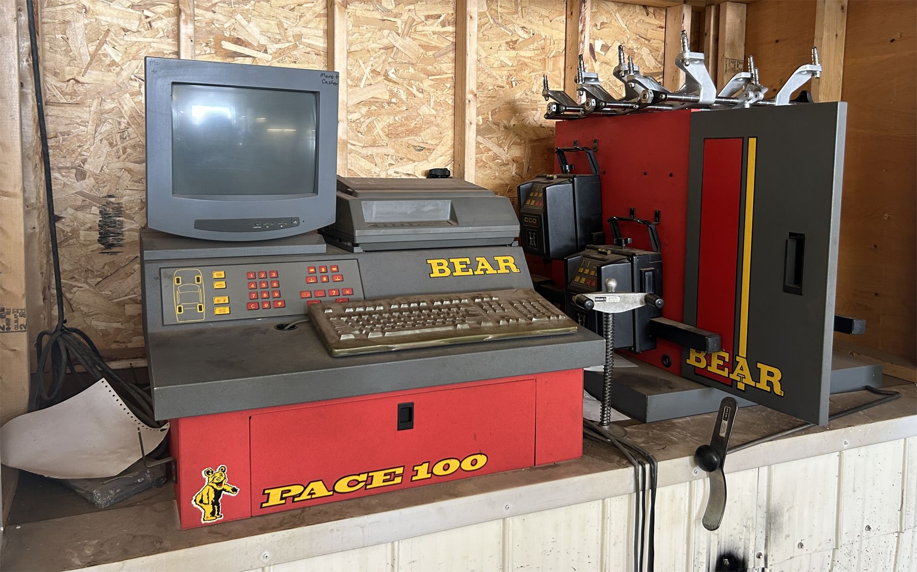 BEAR PACE 100 ALIGNMENT SYSTEM - Kidd Family Auctions