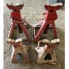 Image 1 : LOT OF 4 AXLE STANDS