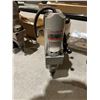 Image 2 : Milwaukee electromagnetic drill press with heavy duty 4297-1 motor
