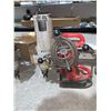 Image 3 : Milwaukee electromagnetic drill press with heavy duty 4297-1 motor
