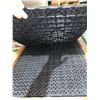 Image 3 : Lot of 18 Tuile Perforated 18x18 Black & Grey Anti-Fatigue Floor Tiles