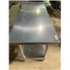 Image 3 : Stainless Steel 5 ft Kitchen Prep Table