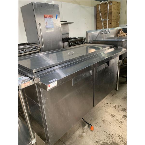 Stainless Steel Refrigerated double door sandwich prep table