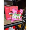 Image 1 : Twizzler Pressd Watermelon Strawberry Lime  Gummy Candies 12x100g