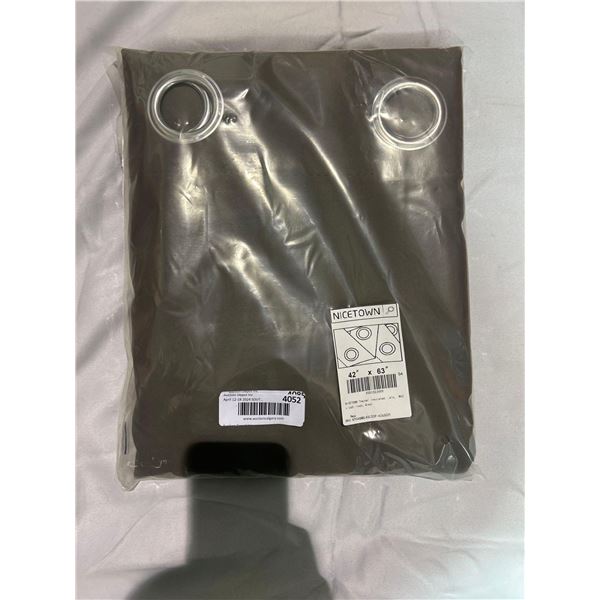 NICETOWN Thermal Insulated Grommet Blackout Curtains for Bedroom/Living Room/Kitchen (2 Panels, W42 