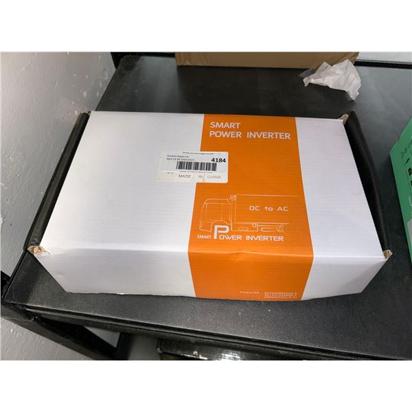 Smart DC to AC 1000 watt power inverter with battery charger