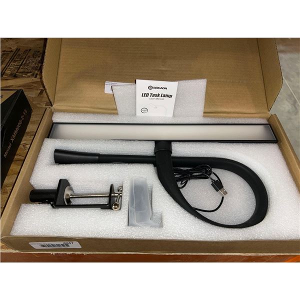 Beigaon LED task lamp / desk lamp with clamp mount