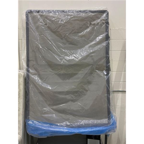 Sealy Rosemount full size / double box spring