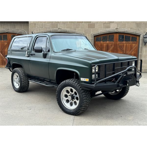 CUSTOM 1986 CHEVROLET BLAZER 