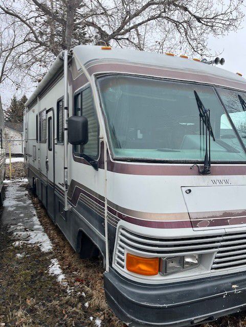 NO RESERVE 1990 CHEVROLET 454 ESCAPER MOTORHOME